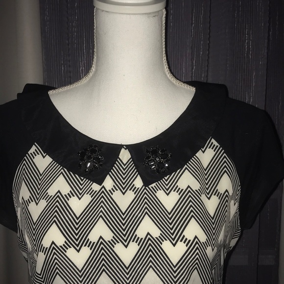 Hinge Blouse - Picture 2 of 5